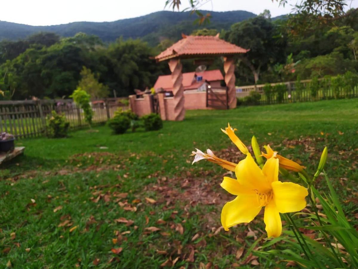 Recanto das Flores São Tomé das Letras Exterior foto
